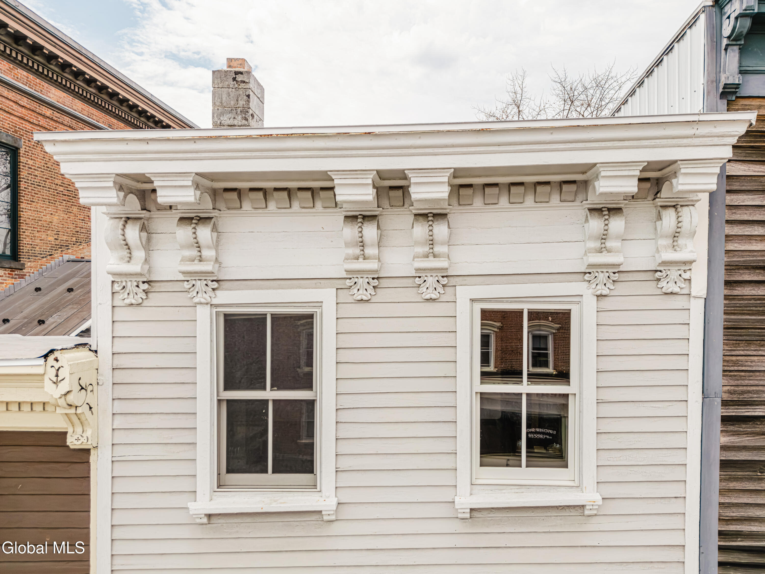 323 Warren Street Hudson NY 12534