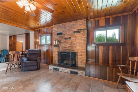 29 Washington Avenue Waterford NY 12188