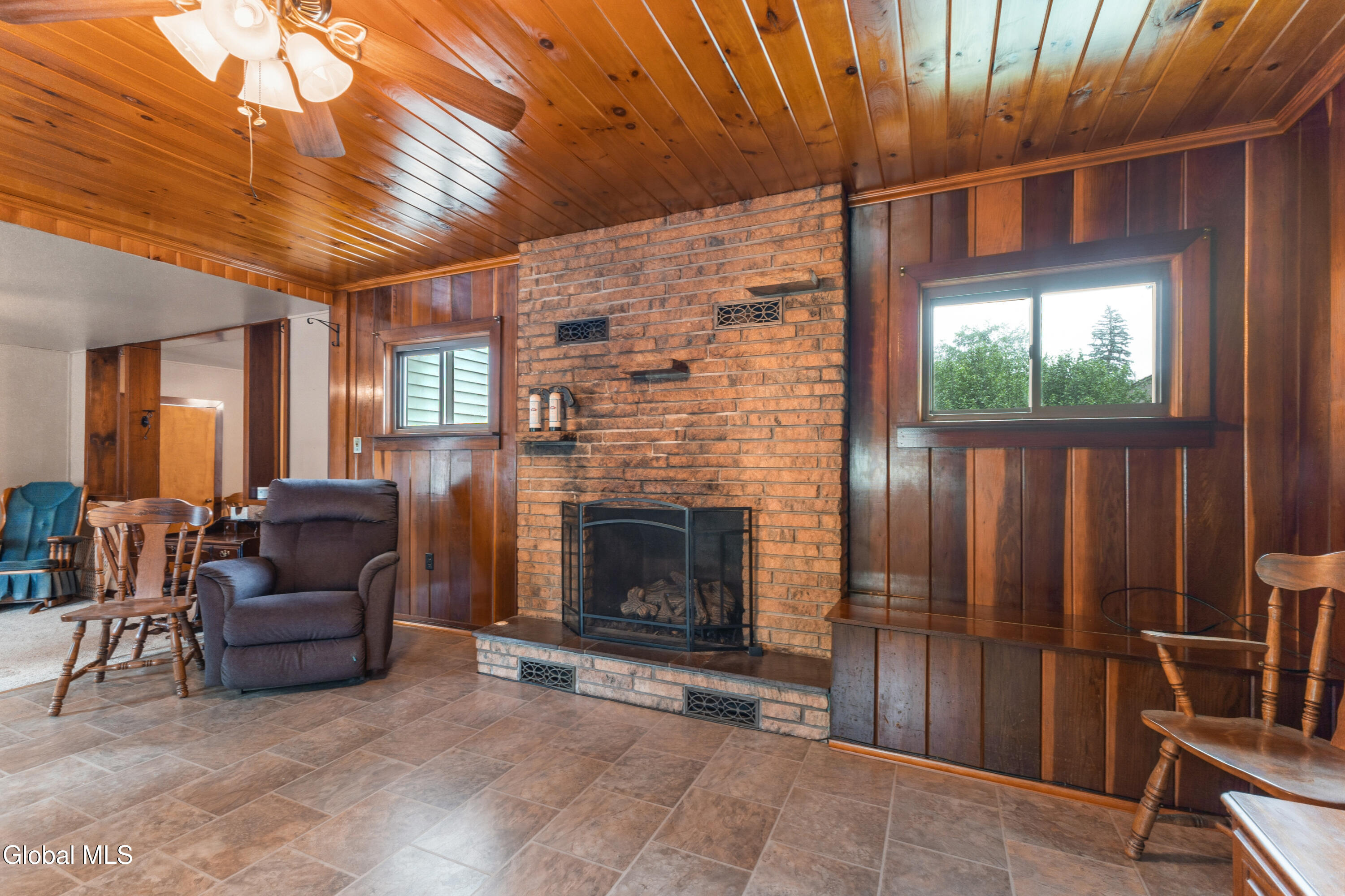 29 Washington Avenue Waterford NY 12188