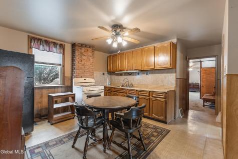 29 Washington Avenue Waterford NY 12188