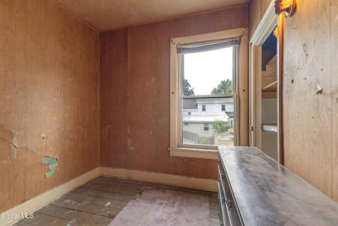 29 Washington Avenue Waterford NY 12188