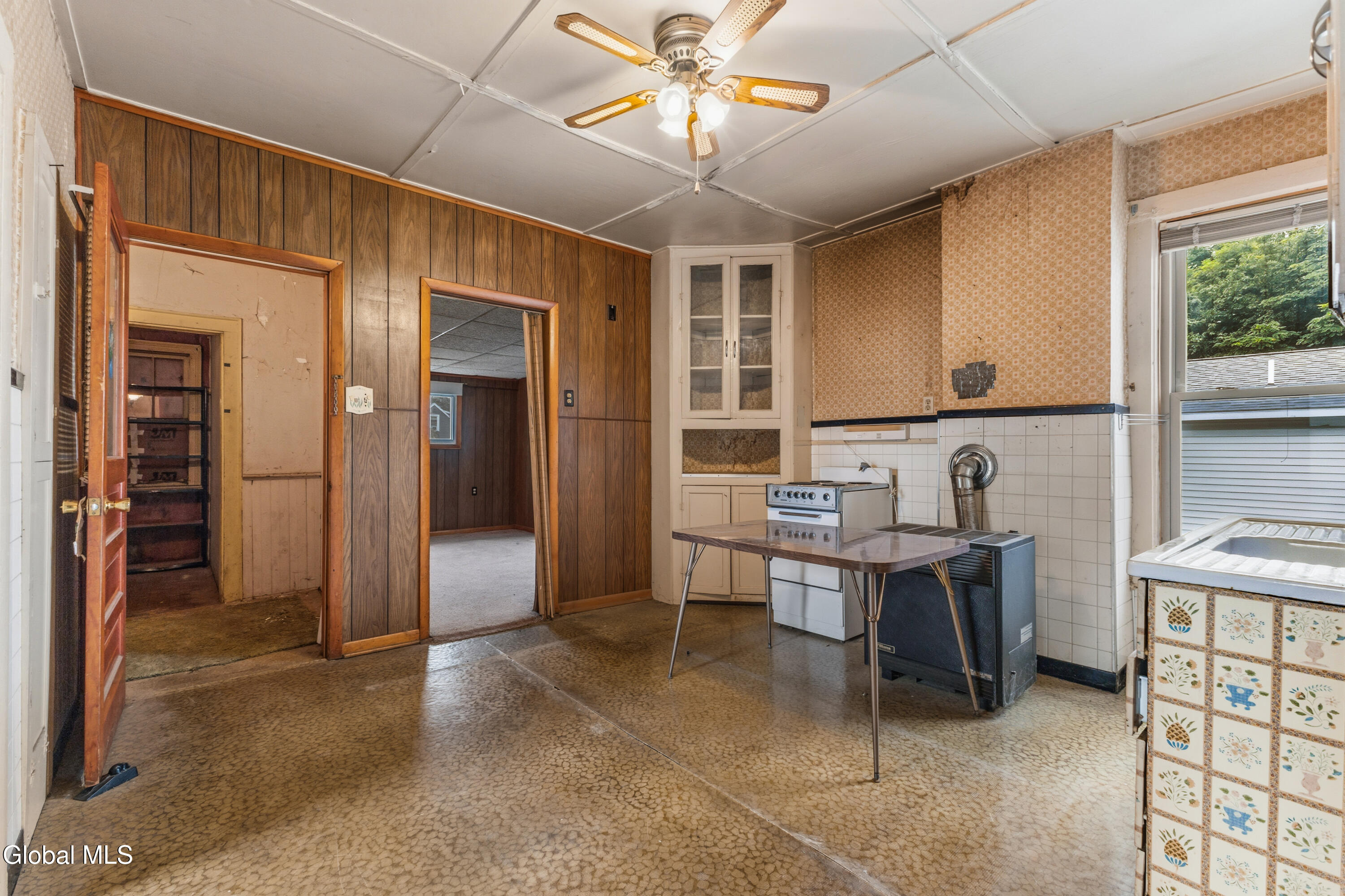 29 Washington Avenue Waterford NY 12188