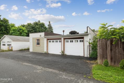 29 Washington Avenue Waterford NY 12188