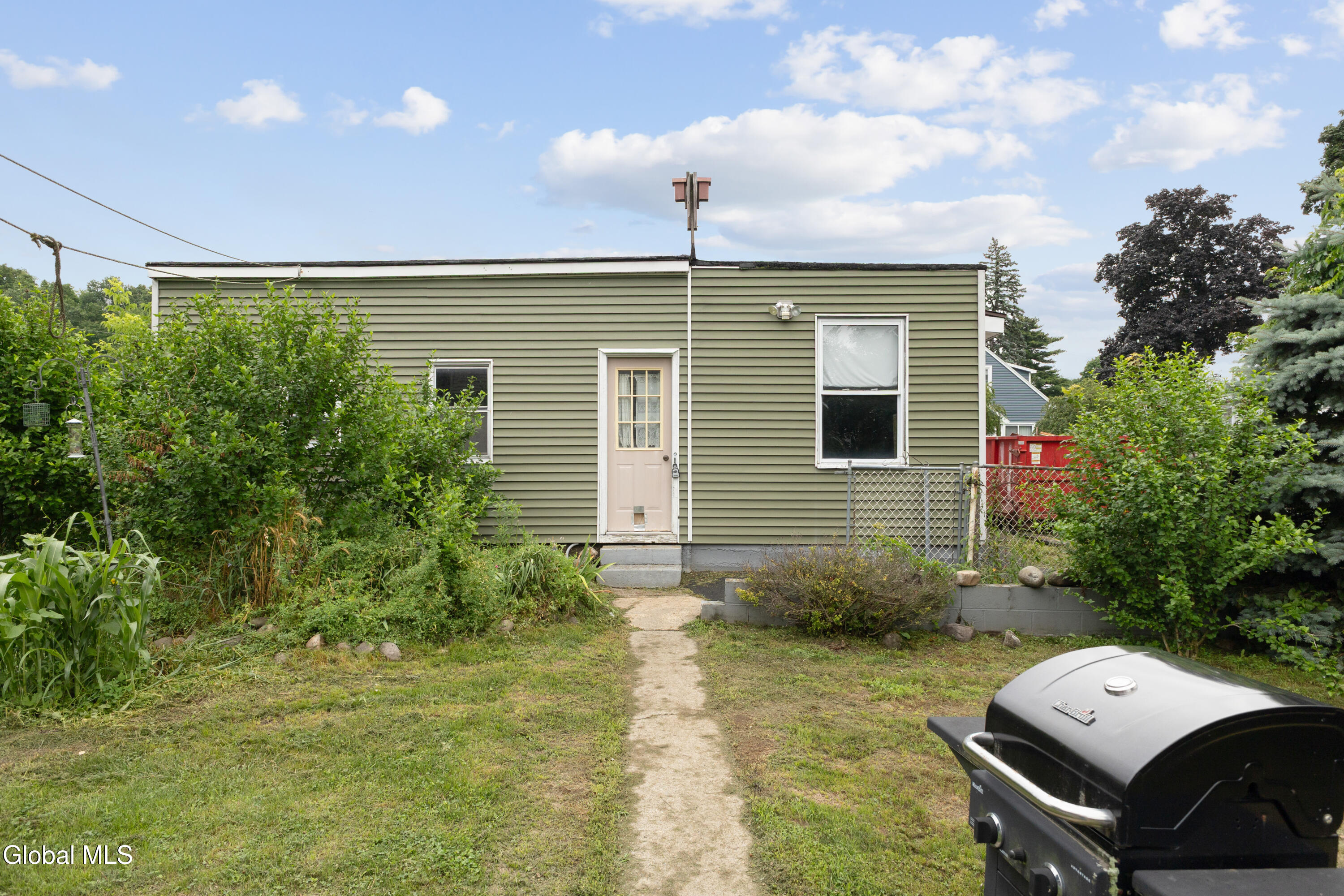 29 Washington Avenue Waterford NY 12188
