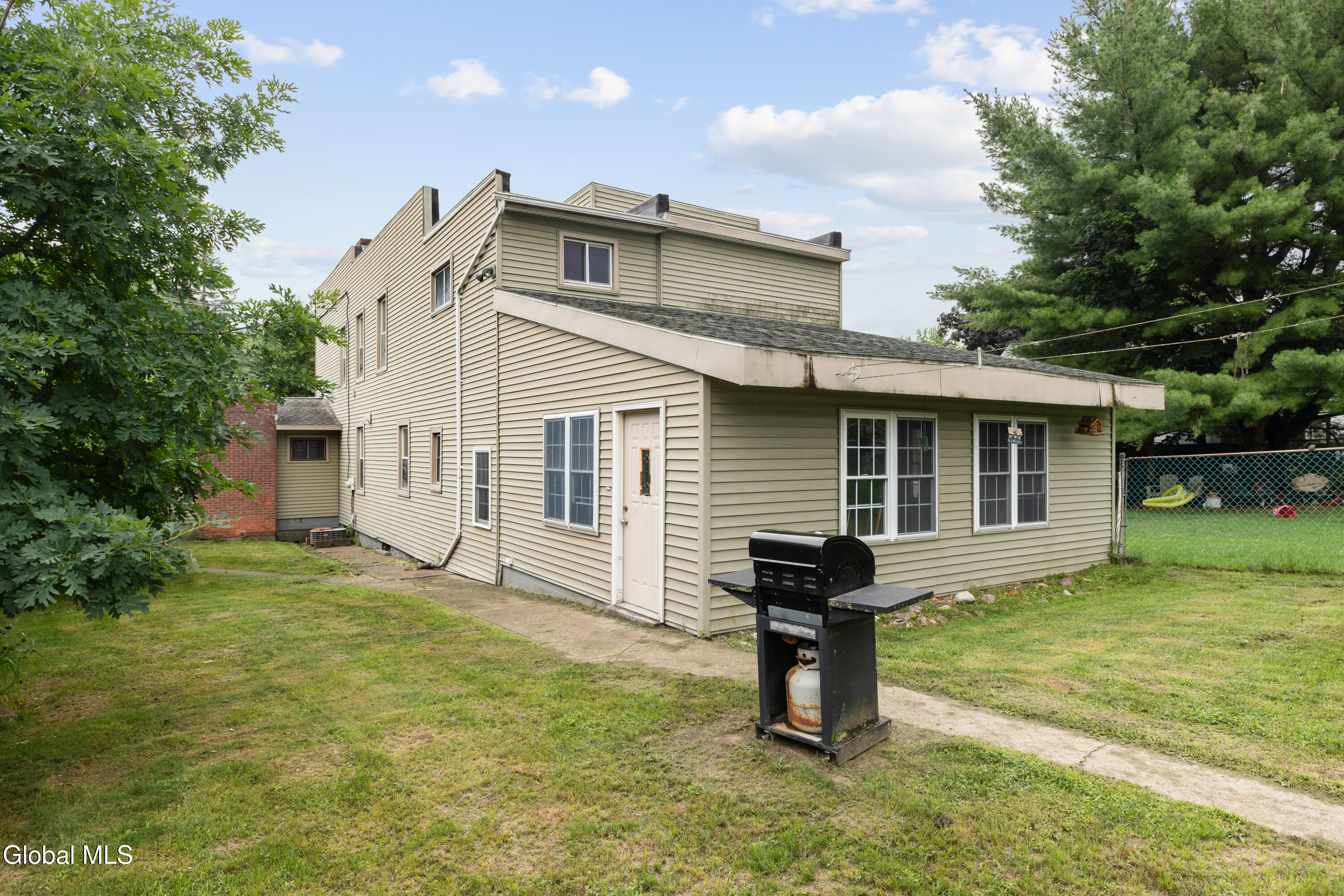 29 Washington Avenue Waterford NY 12188