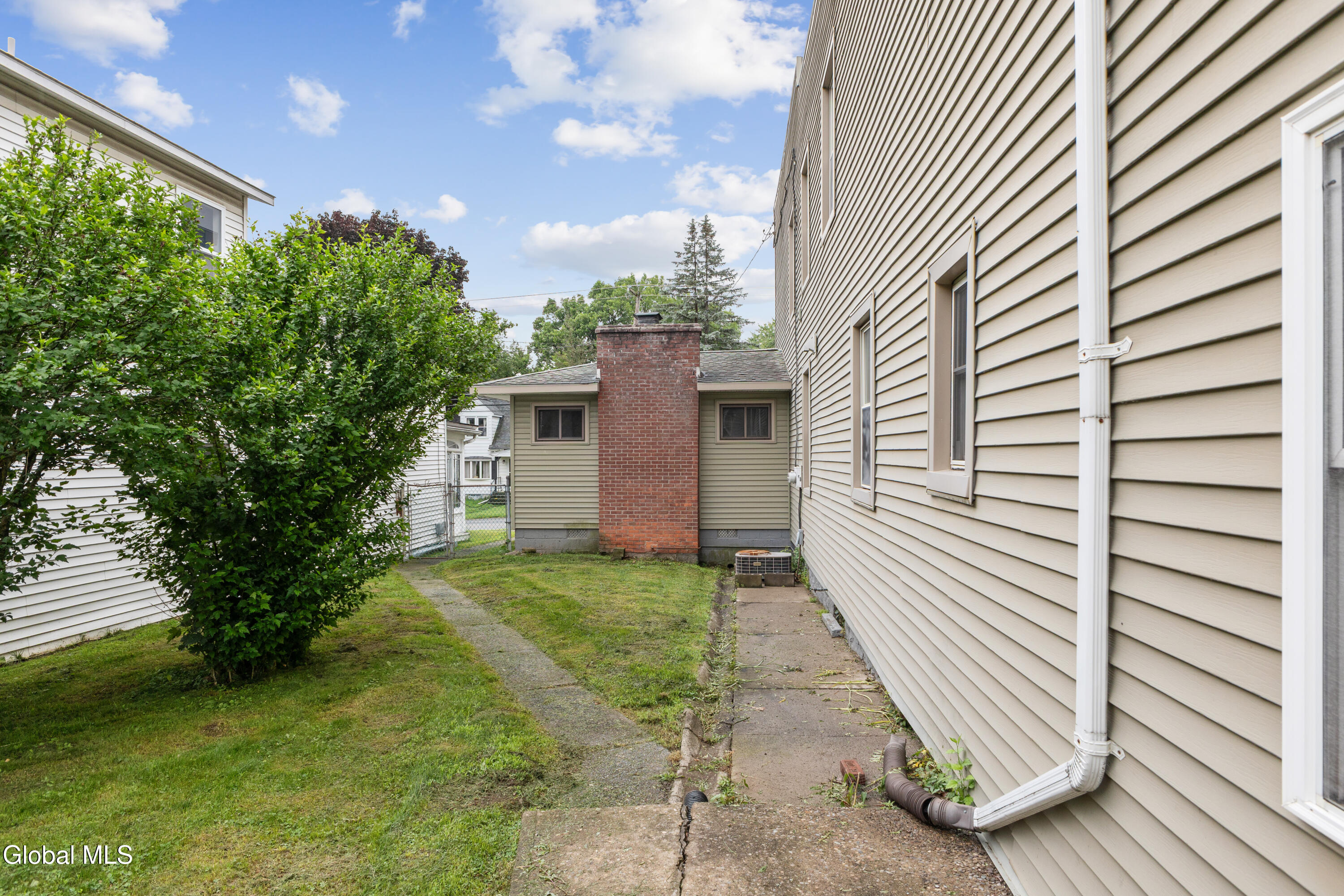 29 Washington Avenue Waterford NY 12188