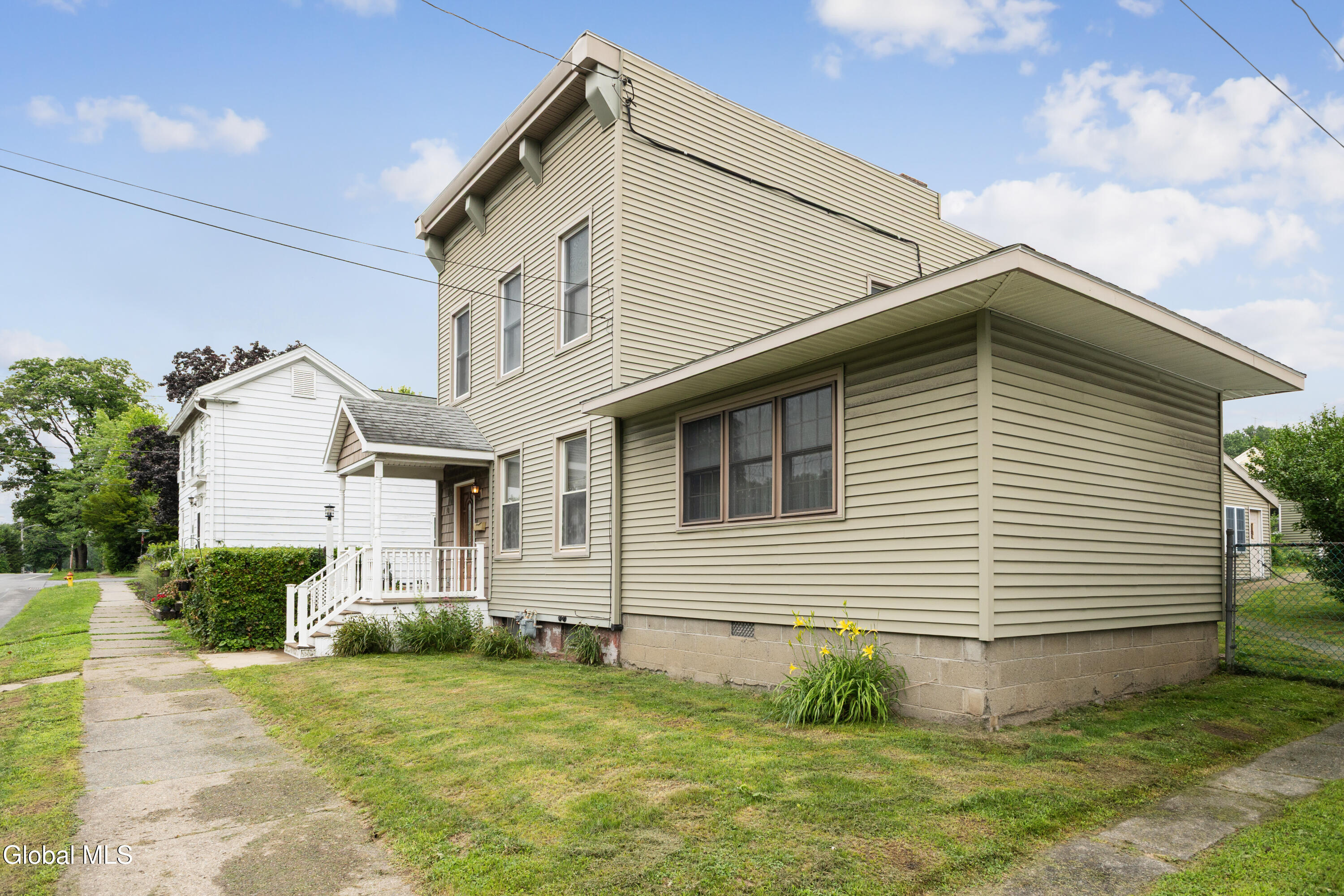 29 Washington Avenue Waterford NY 12188