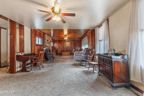 29 Washington Avenue Waterford NY 12188