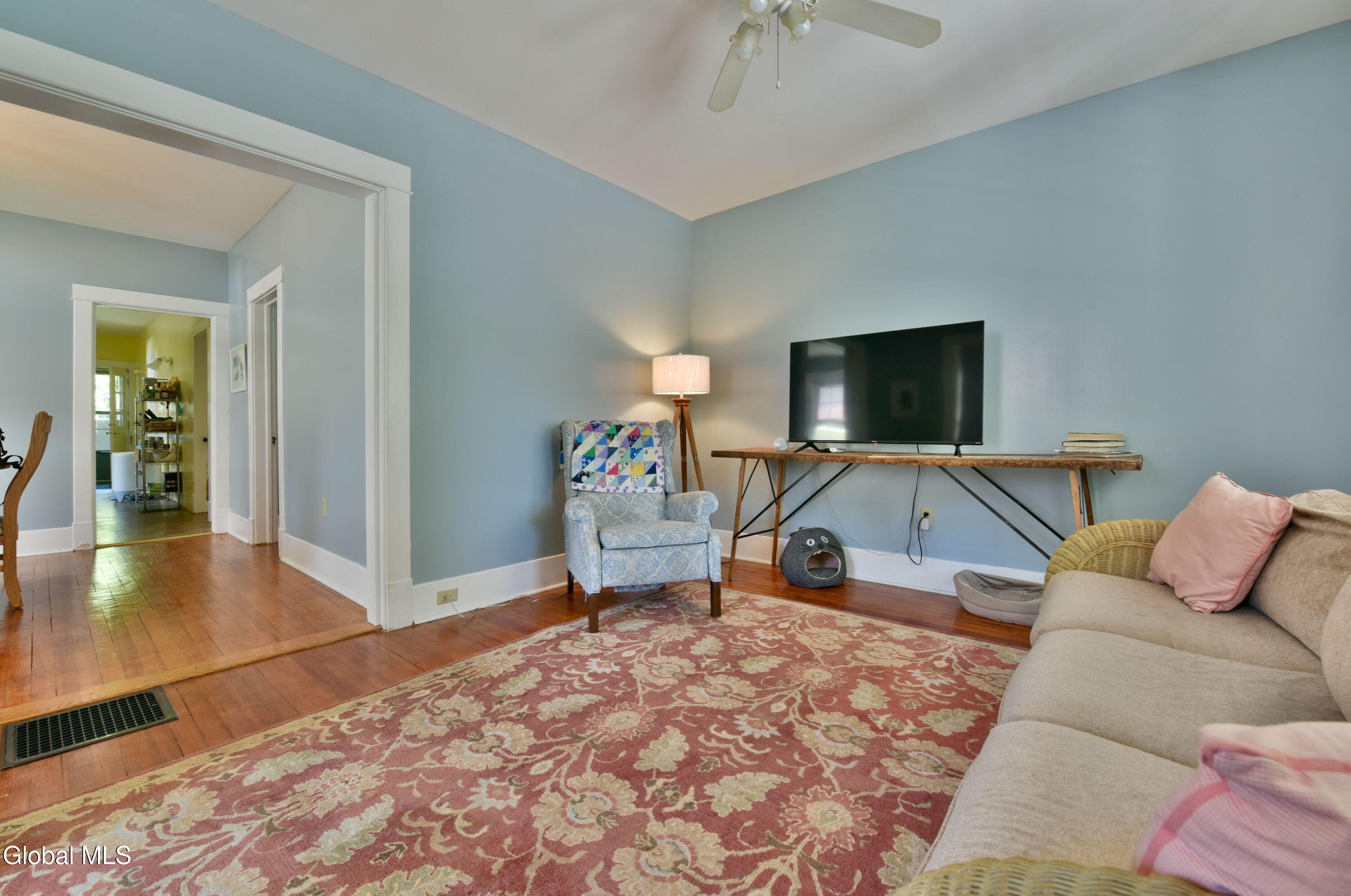 168-170 Brookside Avenue Amsterdam NY 12010