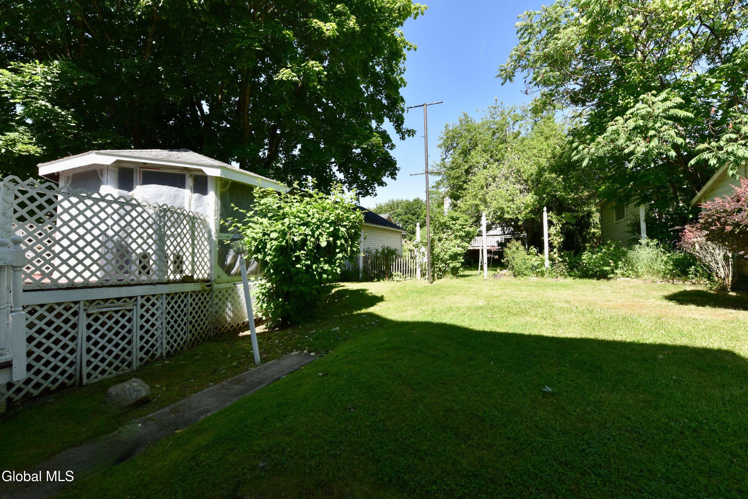 168-170 Brookside Avenue Amsterdam NY 12010