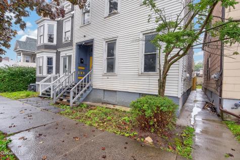 556 Washington Avenue Albany NY 12203