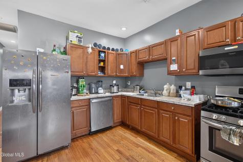 556 Washington Avenue Albany NY 12203