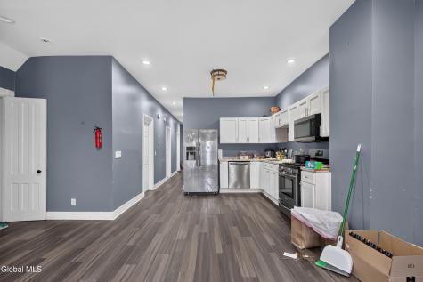 556 Washington Avenue Albany NY 12203