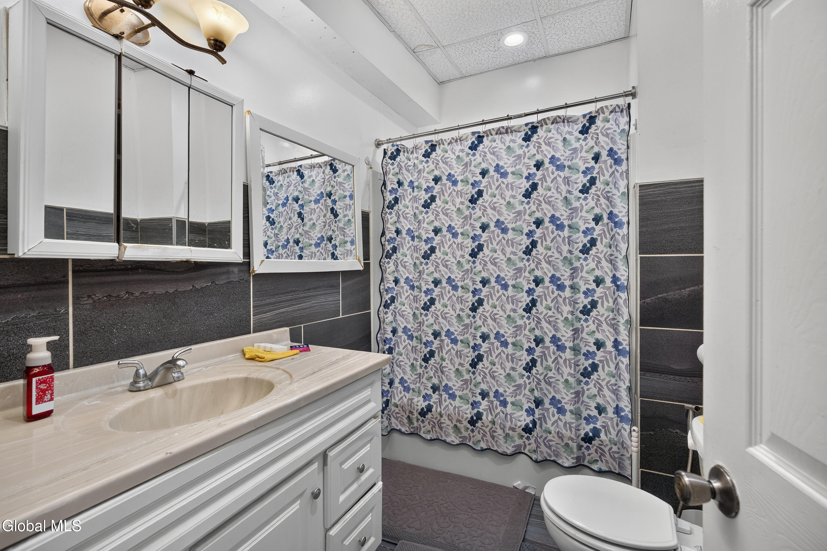 556 Washington Avenue Albany NY 12203