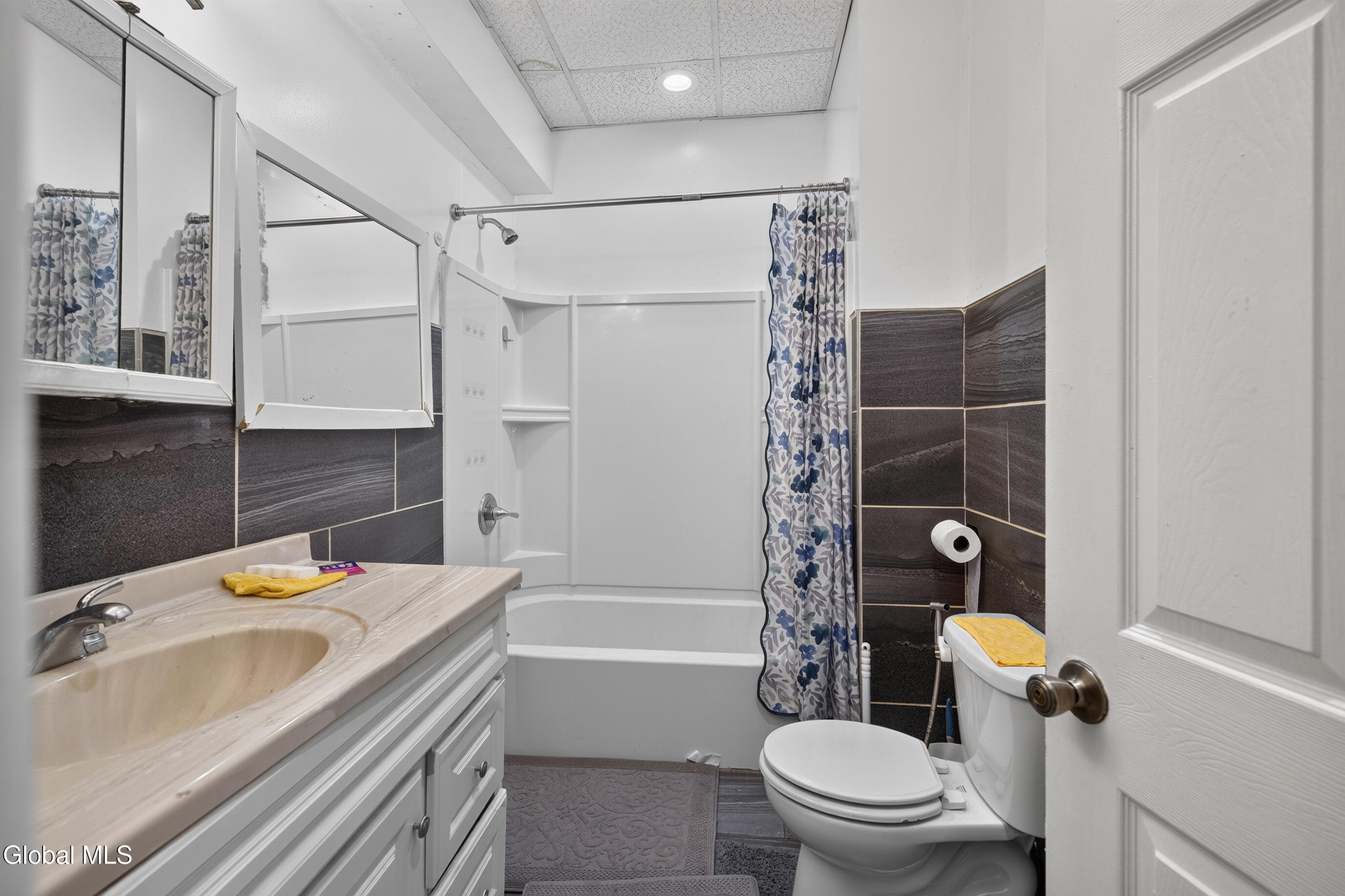 556 Washington Avenue Albany NY 12203