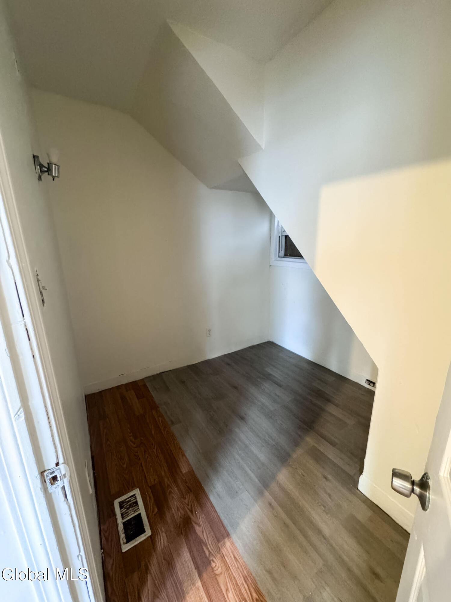 918 Bridge Street Schenectady NY 12303