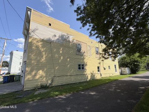 132 Johnston Avenue Cohoes NY 12047