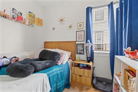 1047 Gillespie Street Schenectady NY 12308