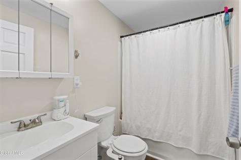 1047 Gillespie Street Schenectady NY 12308