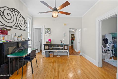 1047 Gillespie Street Schenectady NY 12308
