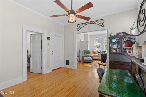 1047 Gillespie Street Schenectady NY 12308