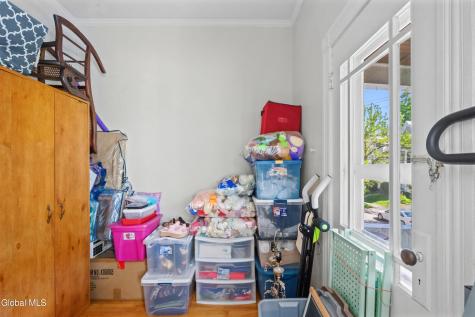 1047 Gillespie Street Schenectady NY 12308