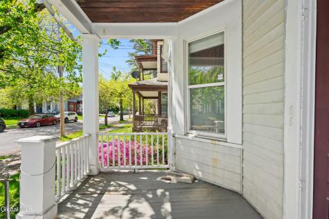 1047 Gillespie Street Schenectady NY 12308