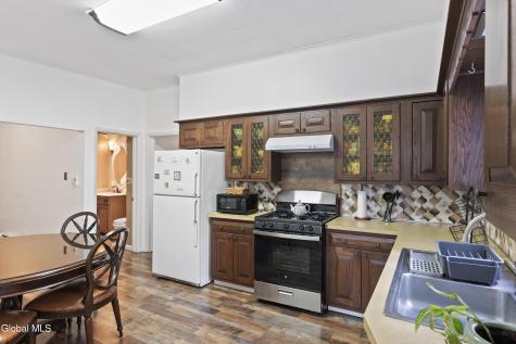 16 Lincoln Avenue Amsterdam NY 12010