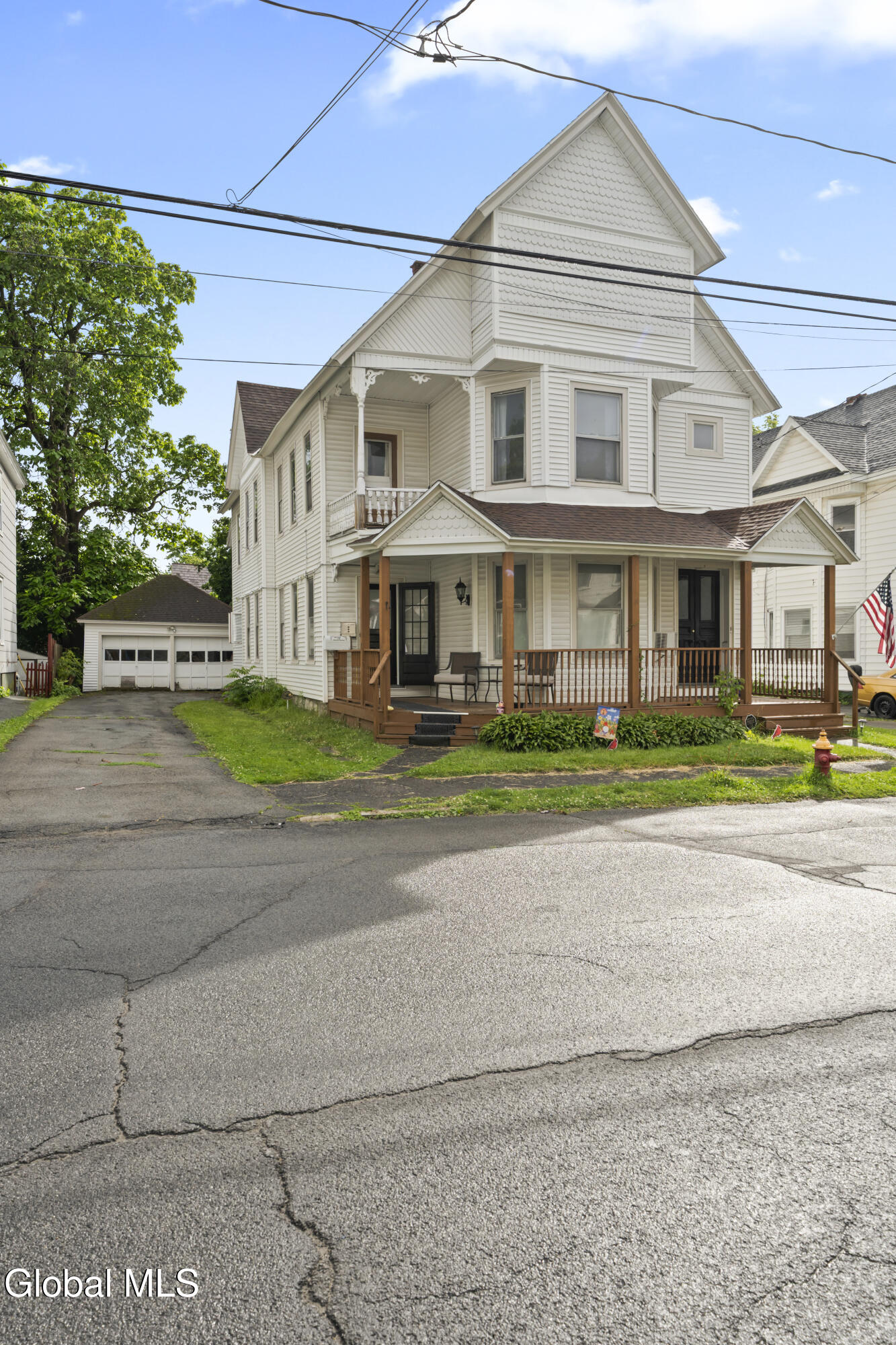 16 Lincoln Avenue Amsterdam NY 12010