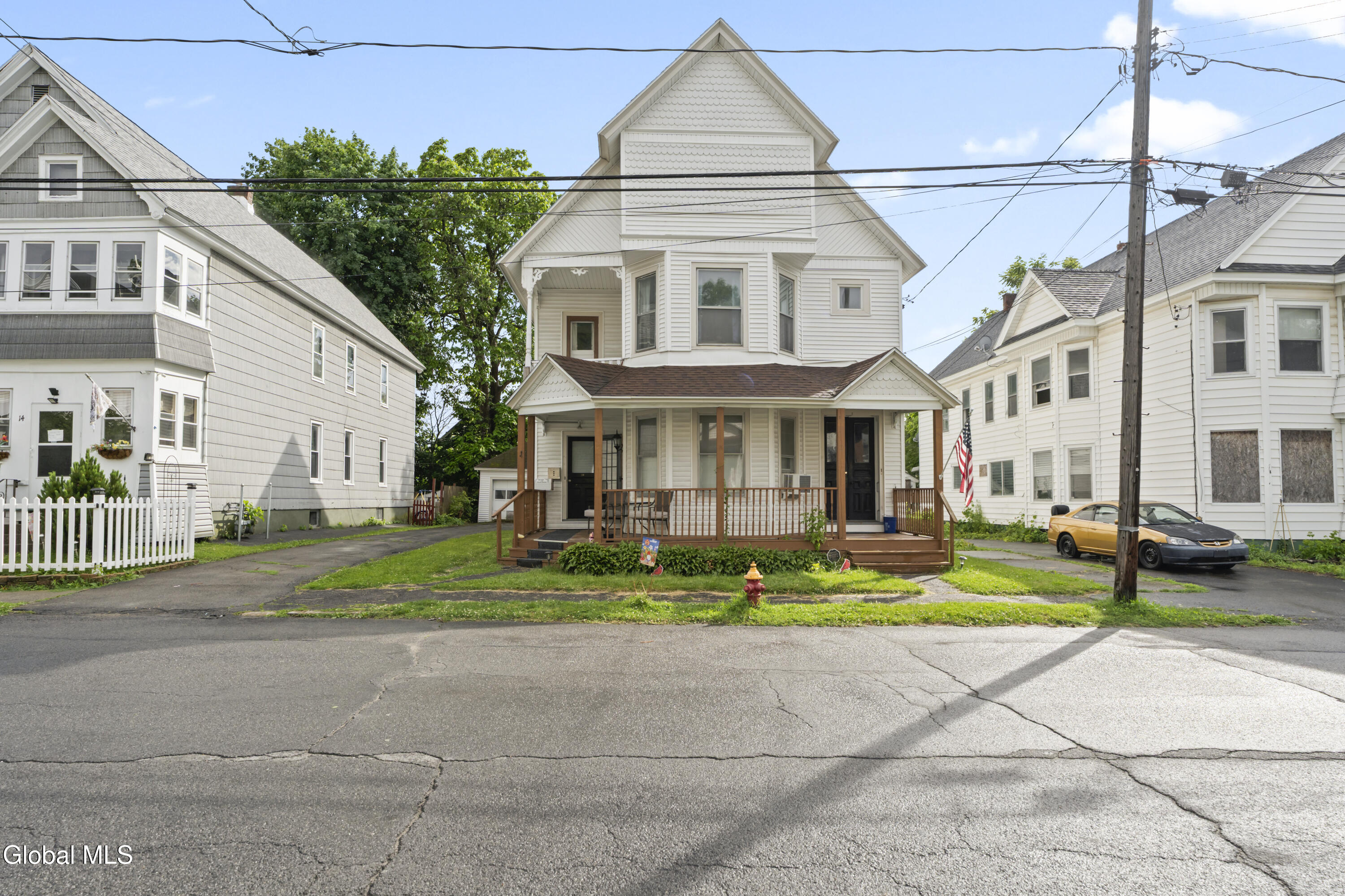 16 Lincoln Avenue Amsterdam NY 12010