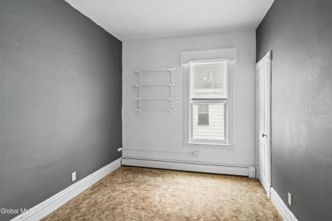 16 Lincoln Avenue Amsterdam NY 12010