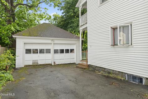 16 Lincoln Avenue Amsterdam NY 12010
