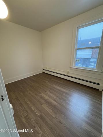 527 Hattie Street Schenectady NY 12308