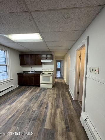 527 Hattie Street Schenectady NY 12308