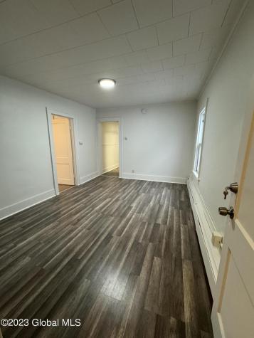 527 Hattie Street Schenectady NY 12308