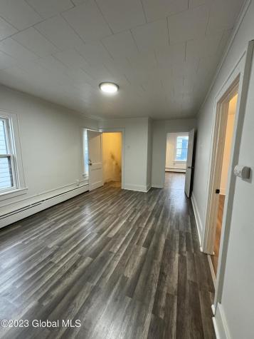 527 Hattie Street Schenectady NY 12308