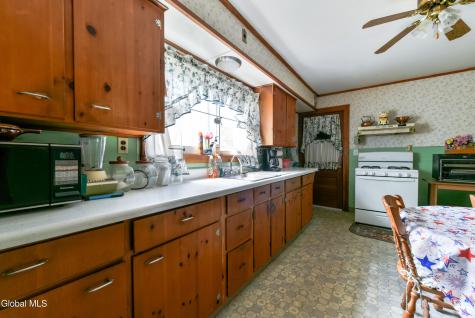 103 Broad Street Gloversville NY 12078