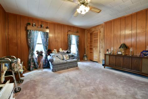 103 Broad Street Gloversville NY 12078