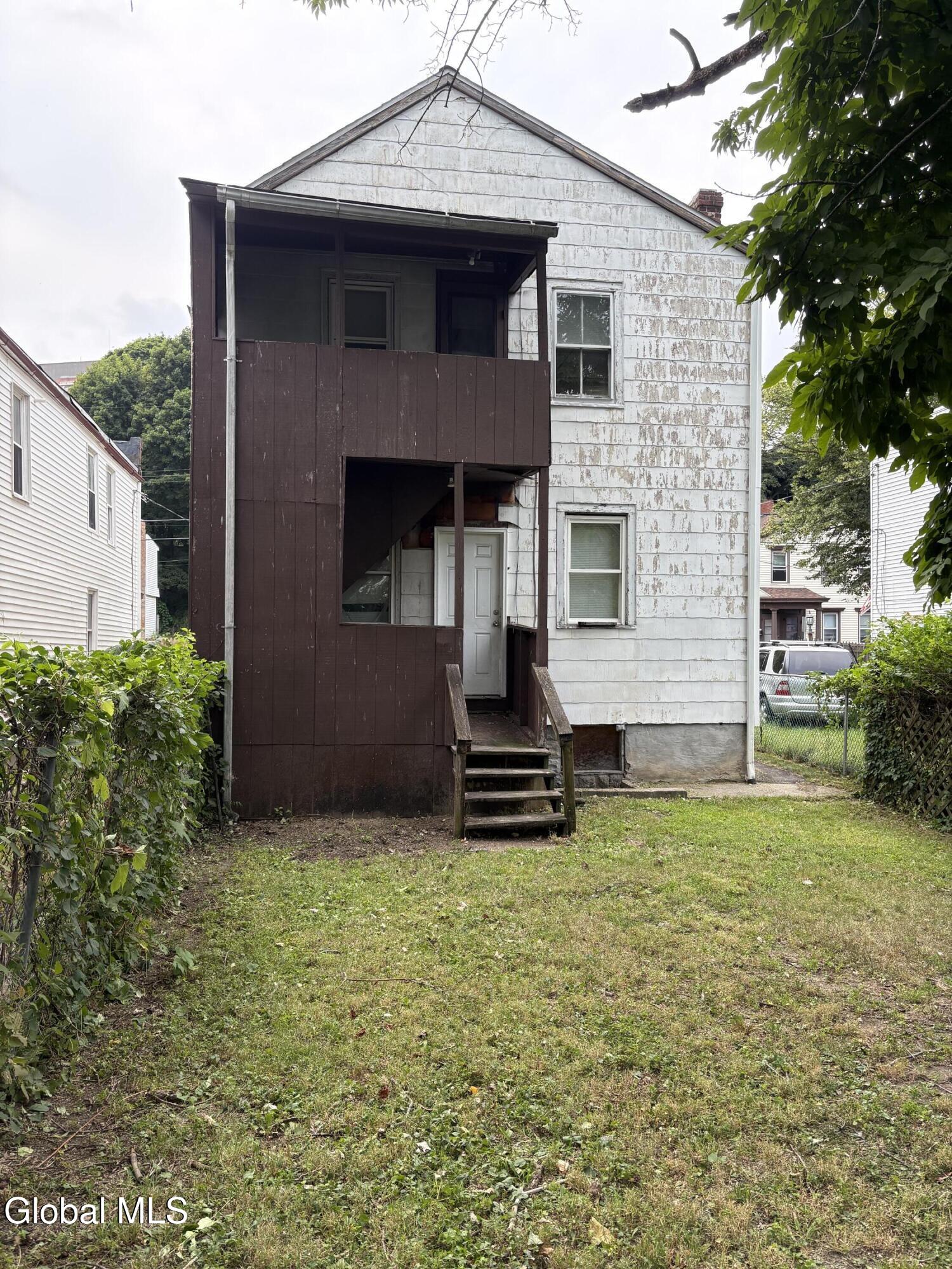 395 10th Street Troy NY 12180