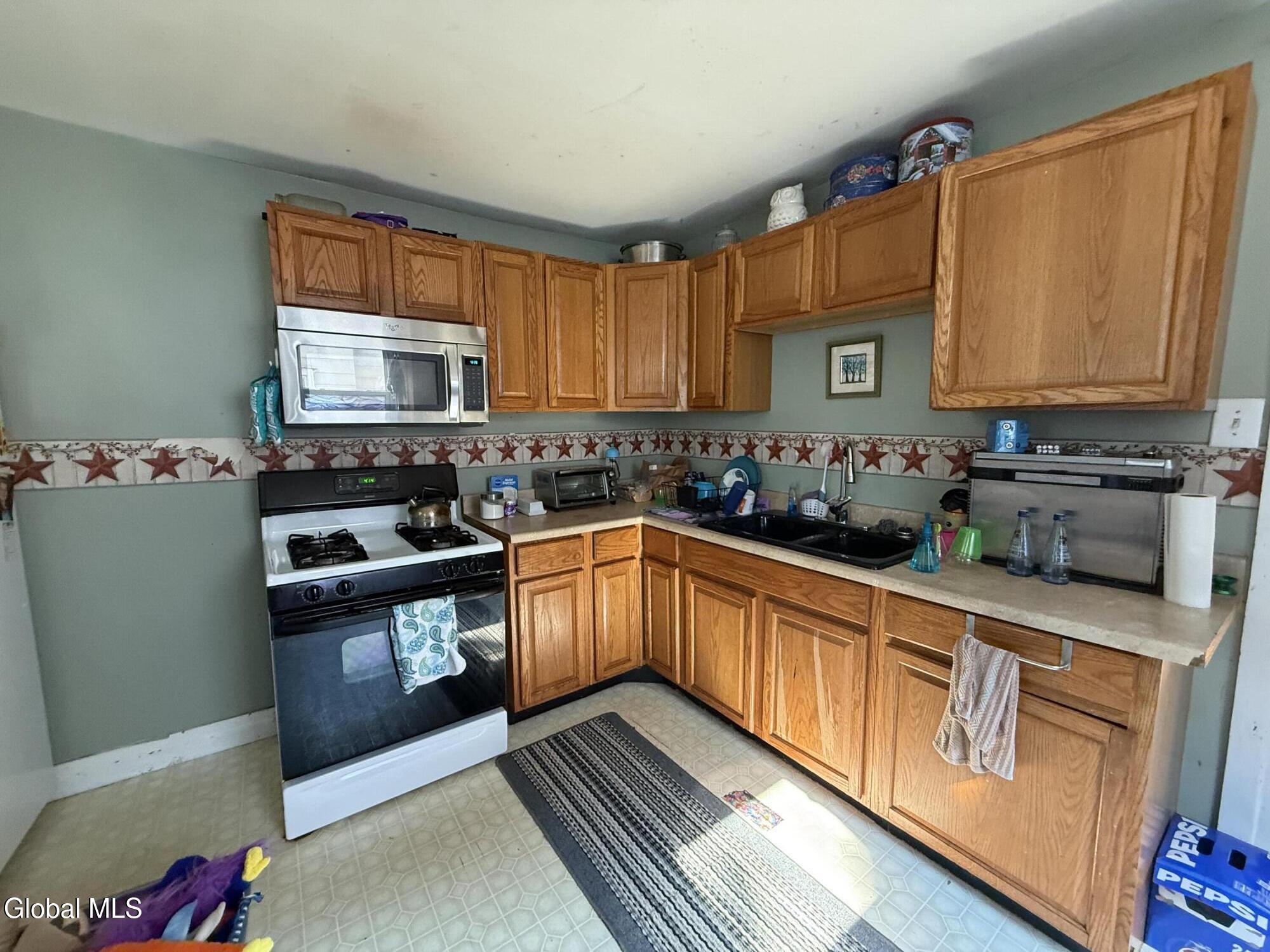 10 Goodwin Avenue Glens Falls NY 12801