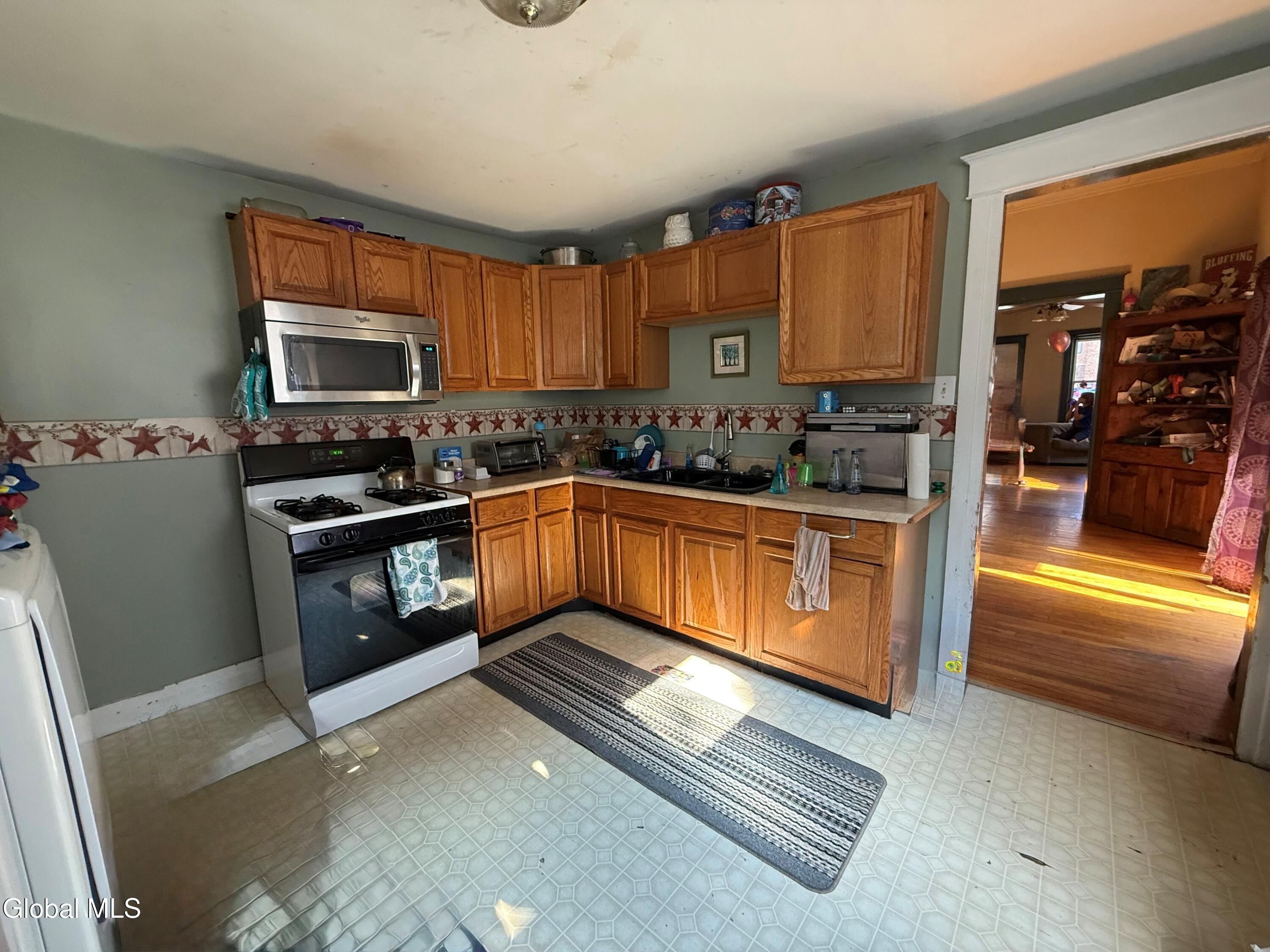 10 Goodwin Avenue Glens Falls NY 12801