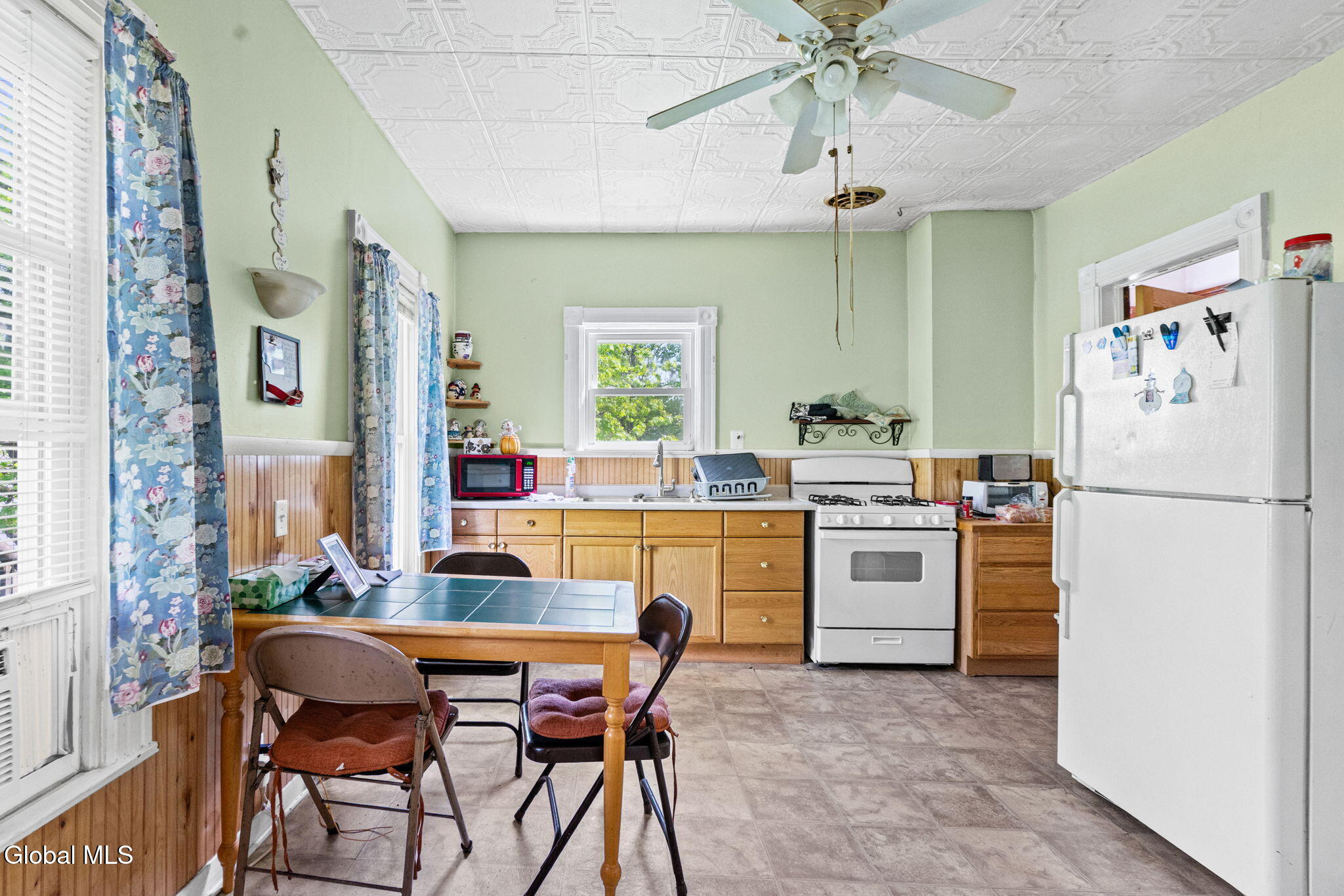 4 W Clinton Street Johnstown NY 12095