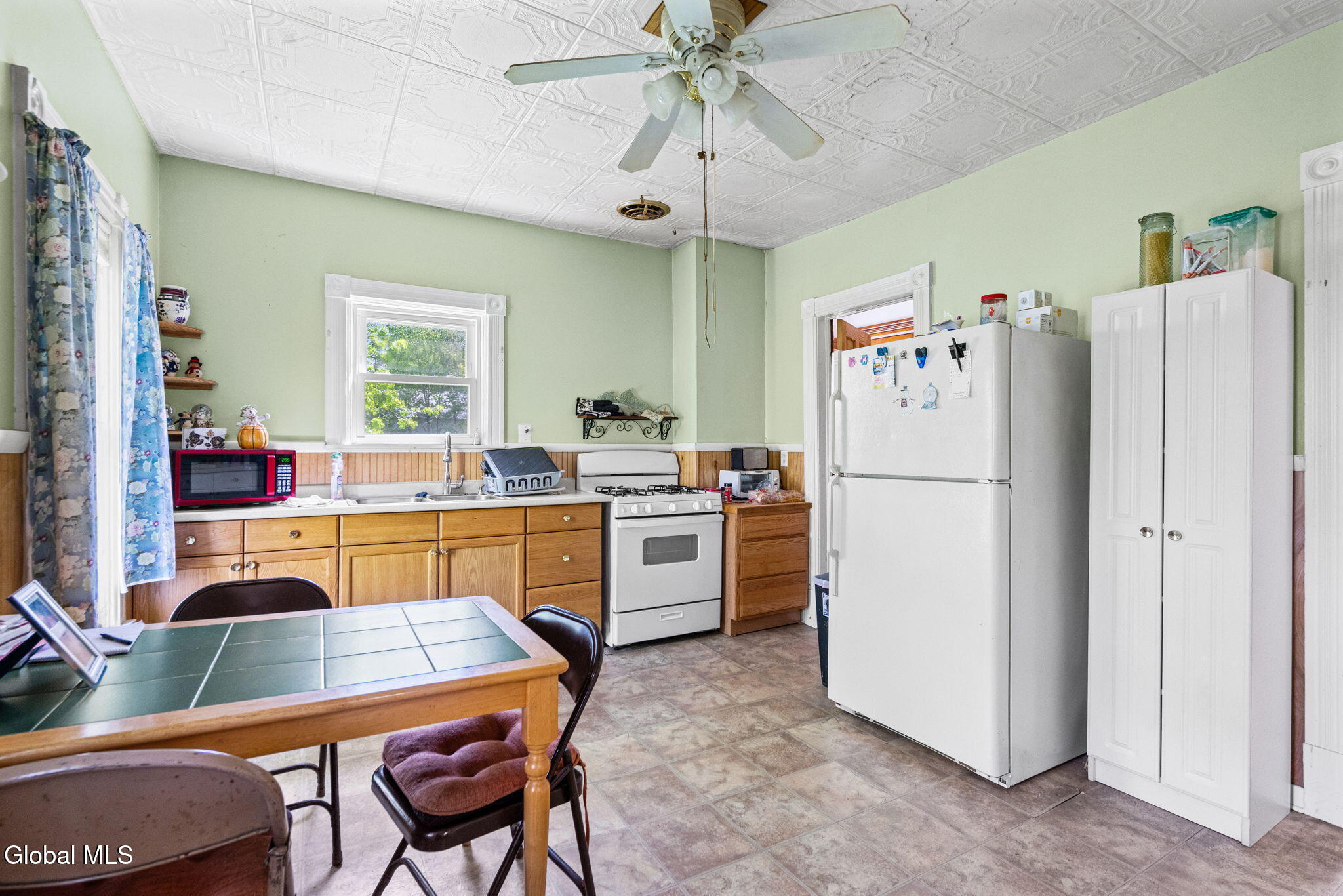 4 W Clinton Street Johnstown NY 12095