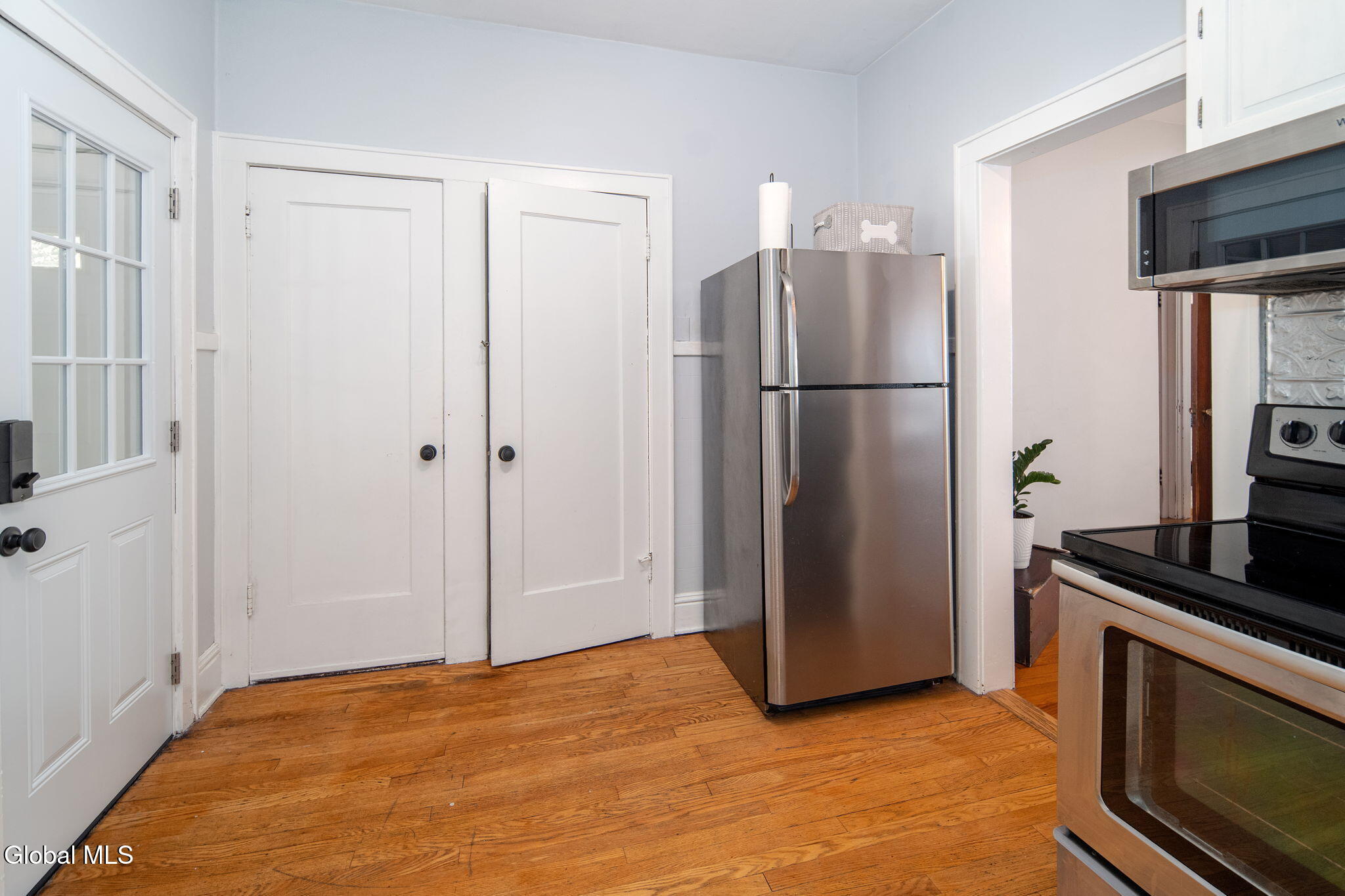 945 Myrtle Avenue Albany NY 12208