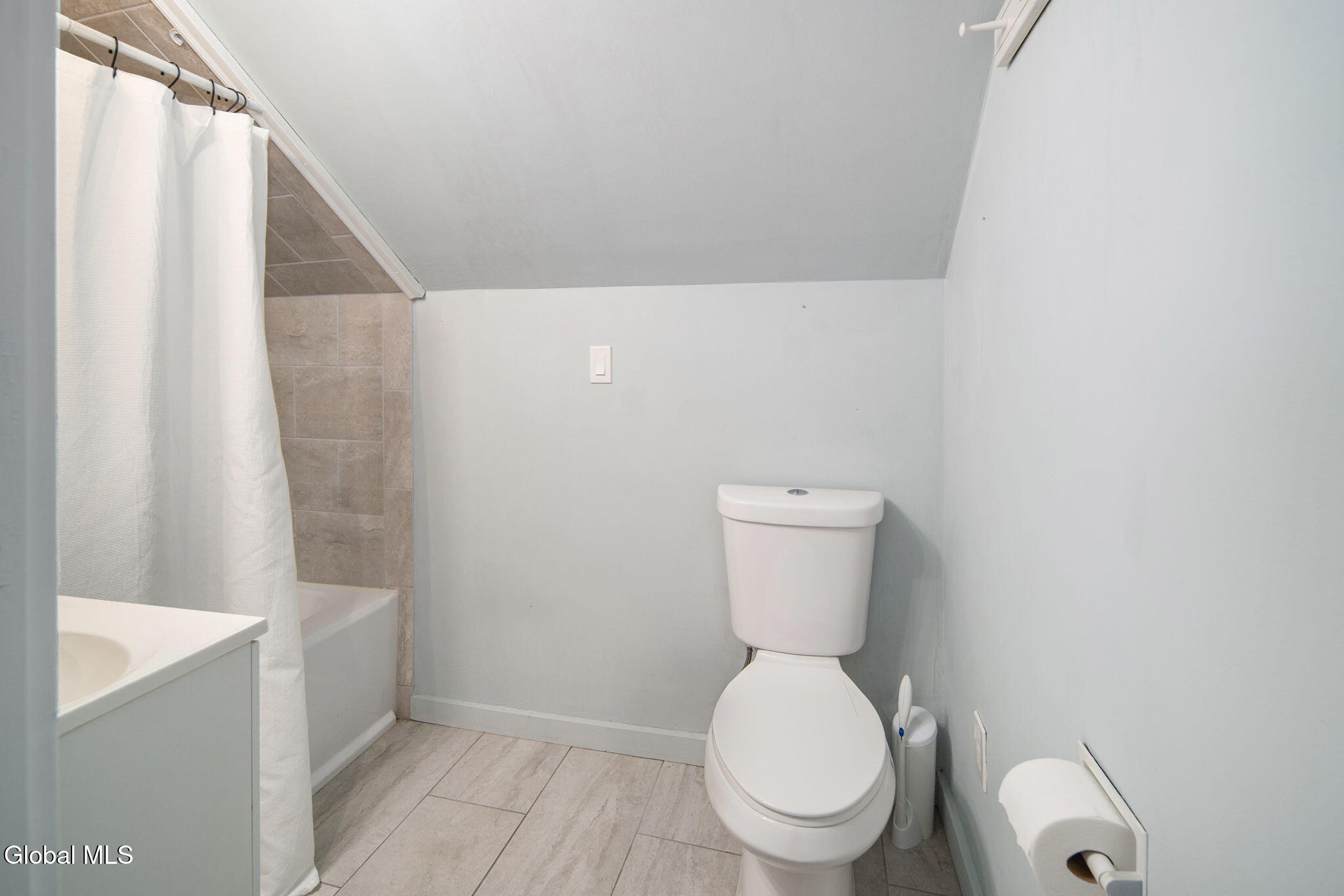 945 Myrtle Avenue Albany NY 12208