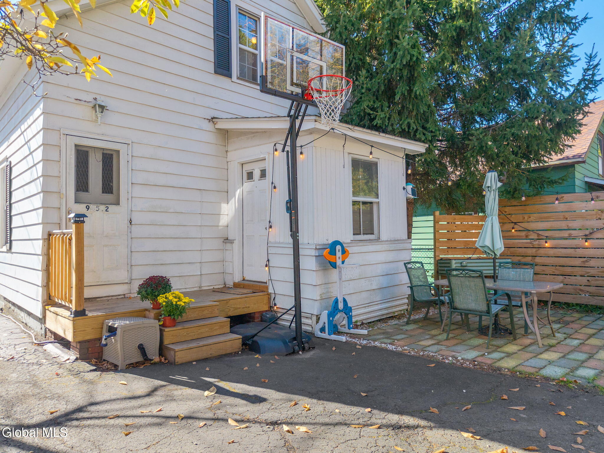 945 Myrtle Avenue Albany NY 12208