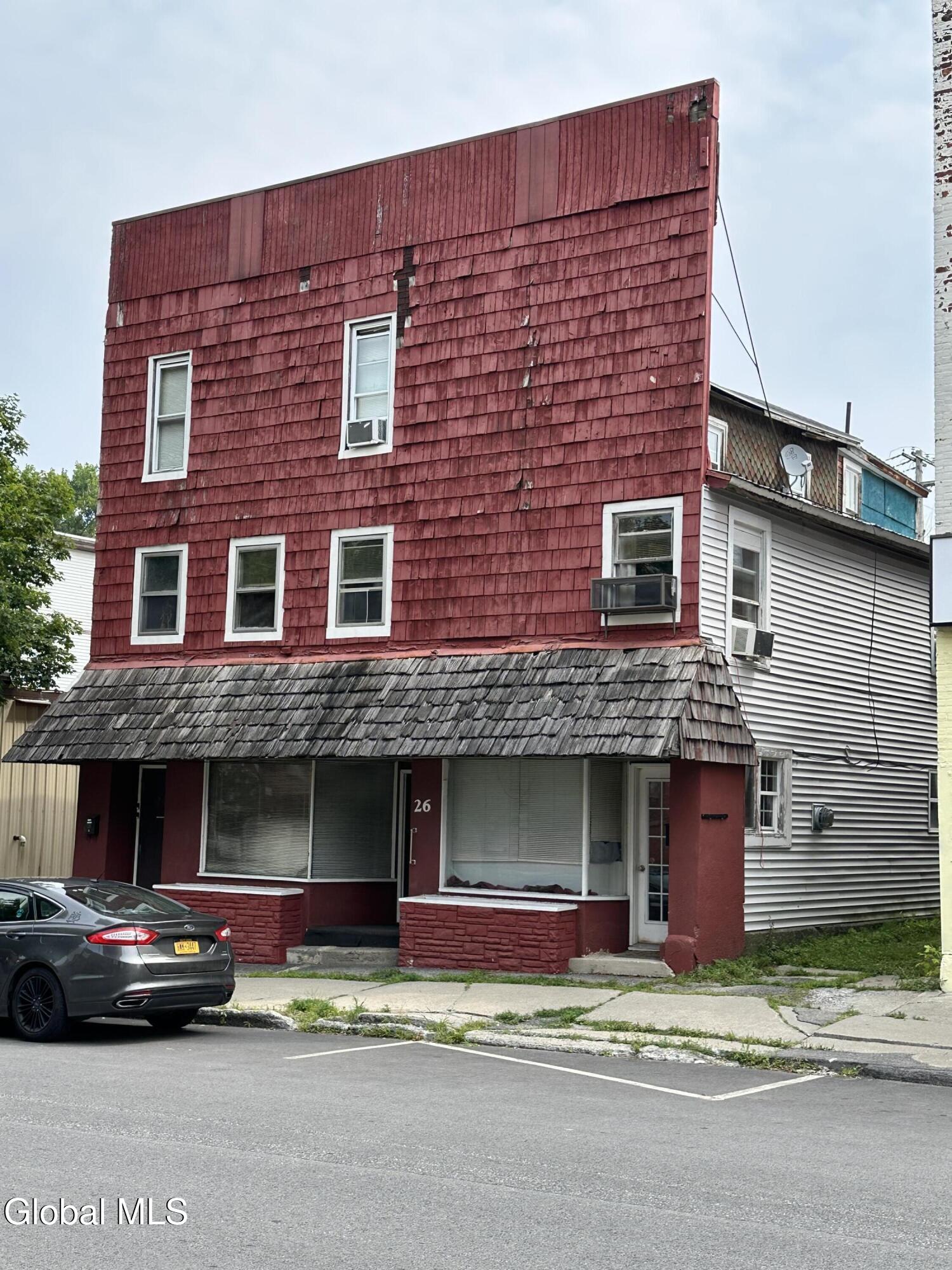26 N Market Street Johnstown NY 12095
