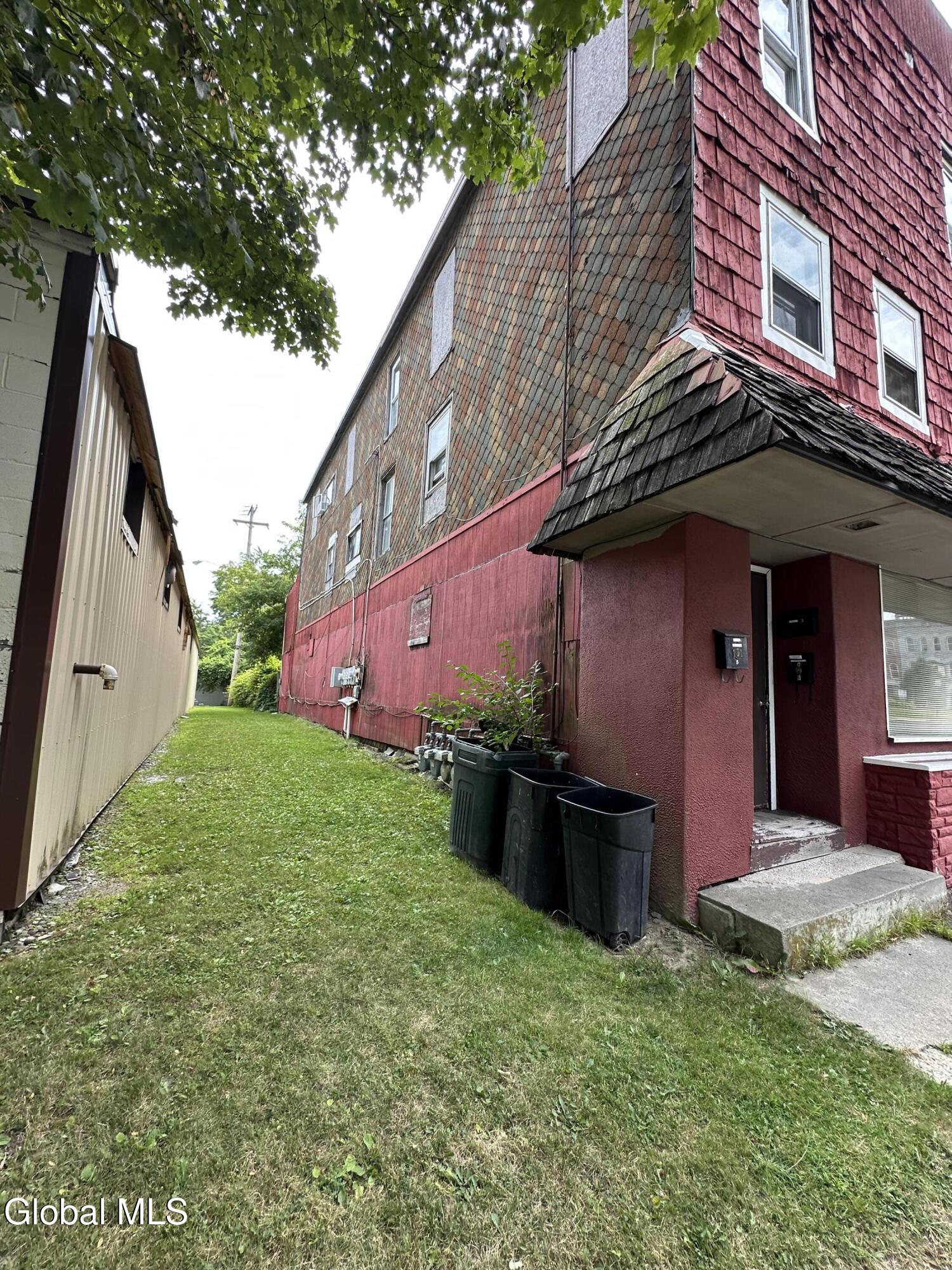 26 N Market Street Johnstown NY 12095