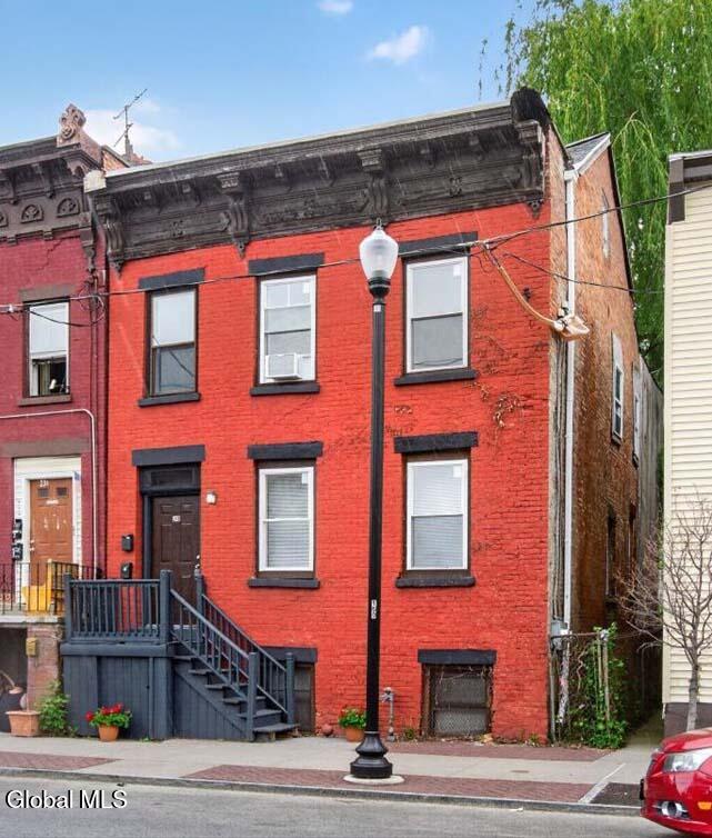 240 4th Street Troy NY 12180