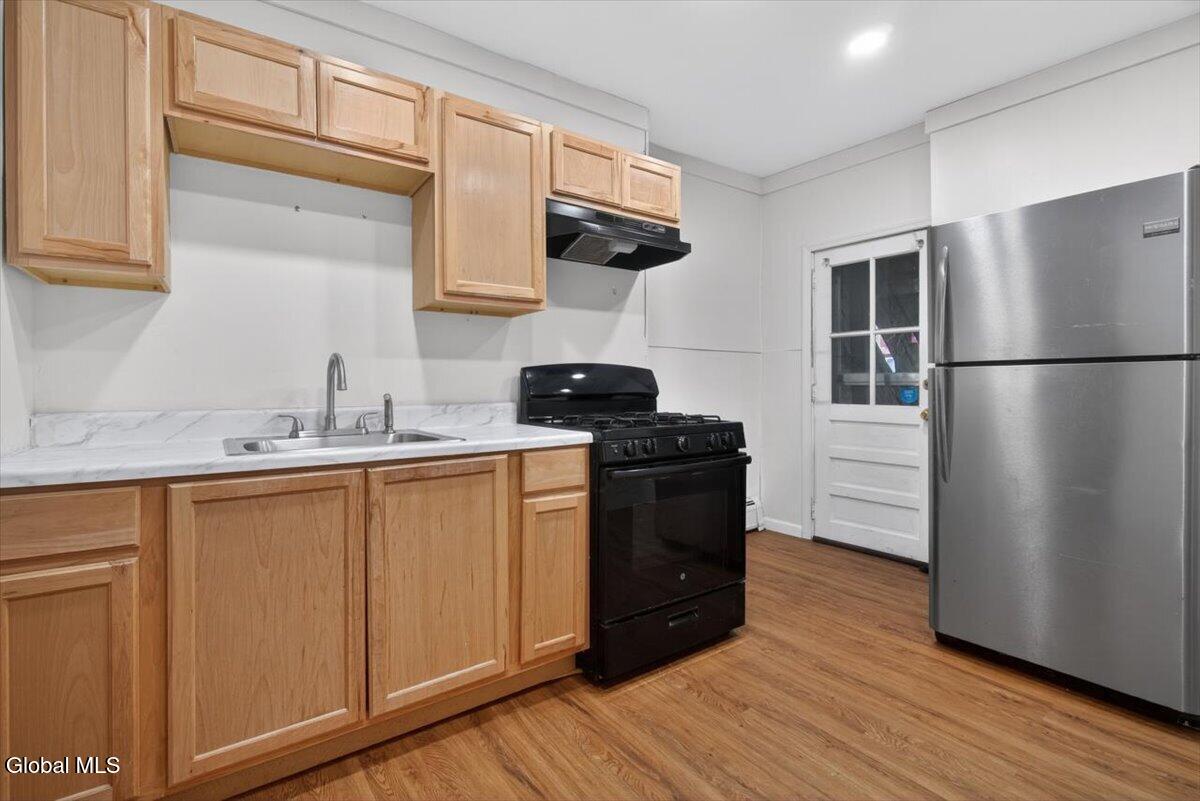 240 4th Street Troy NY 12180